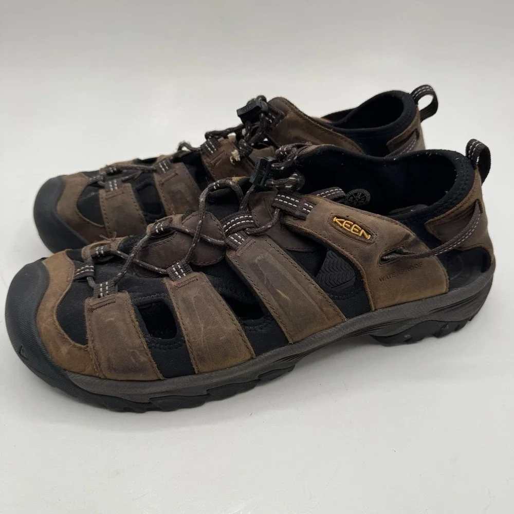Keen Targhee III Mens Sz 12 Sandals Brown Leather Waterproof/Bungee